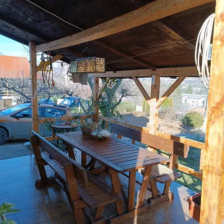 Apartament Nas San Lower *